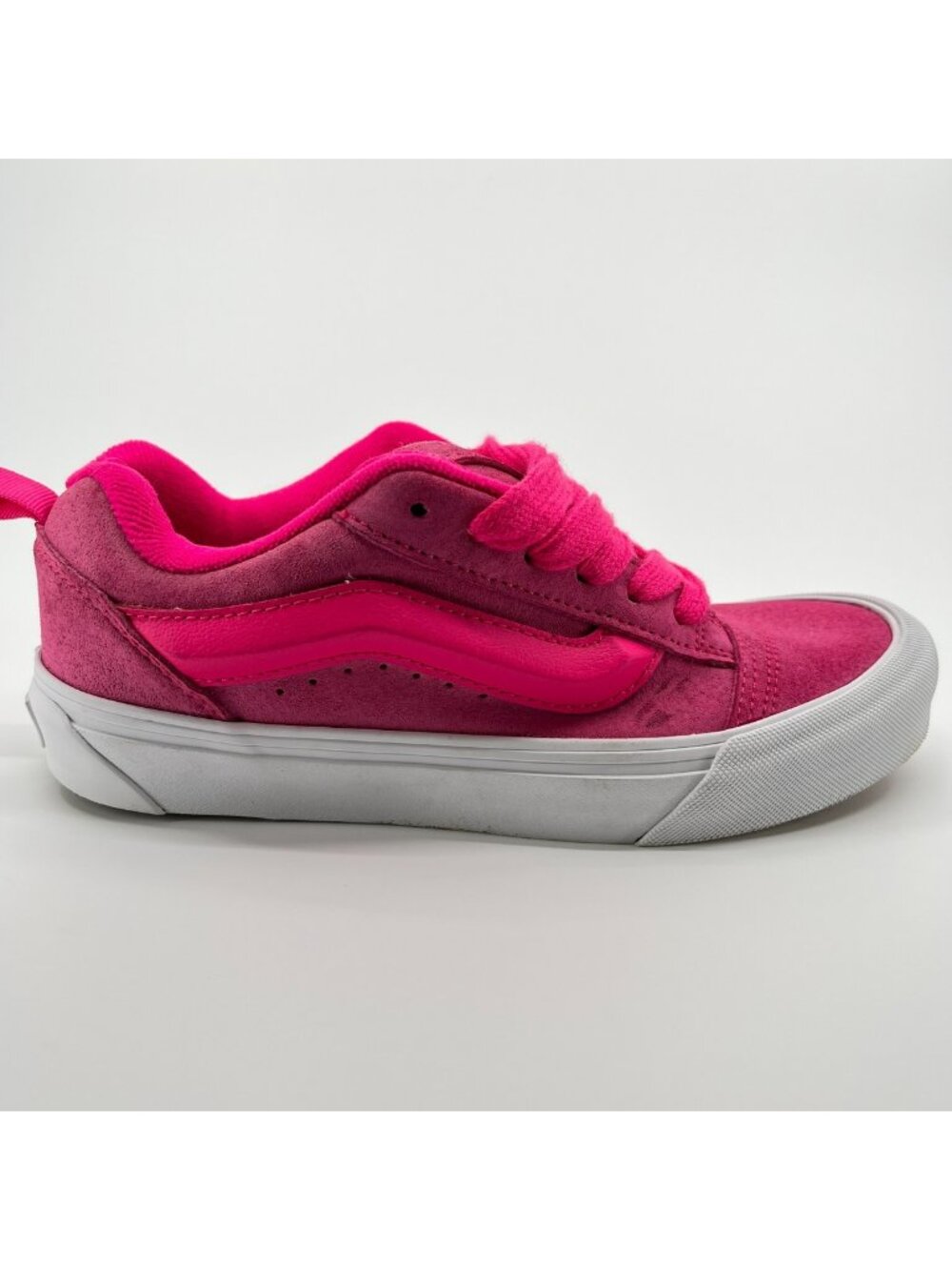 Vans Knu Skool Womens Size 7.5 Pink White Athletic Walking Skate Shoes Sneakers